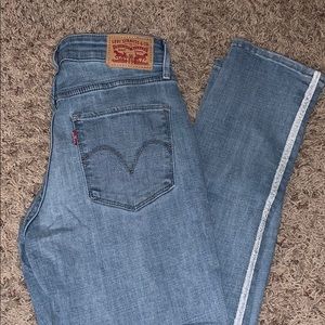 Levi’s Jeans